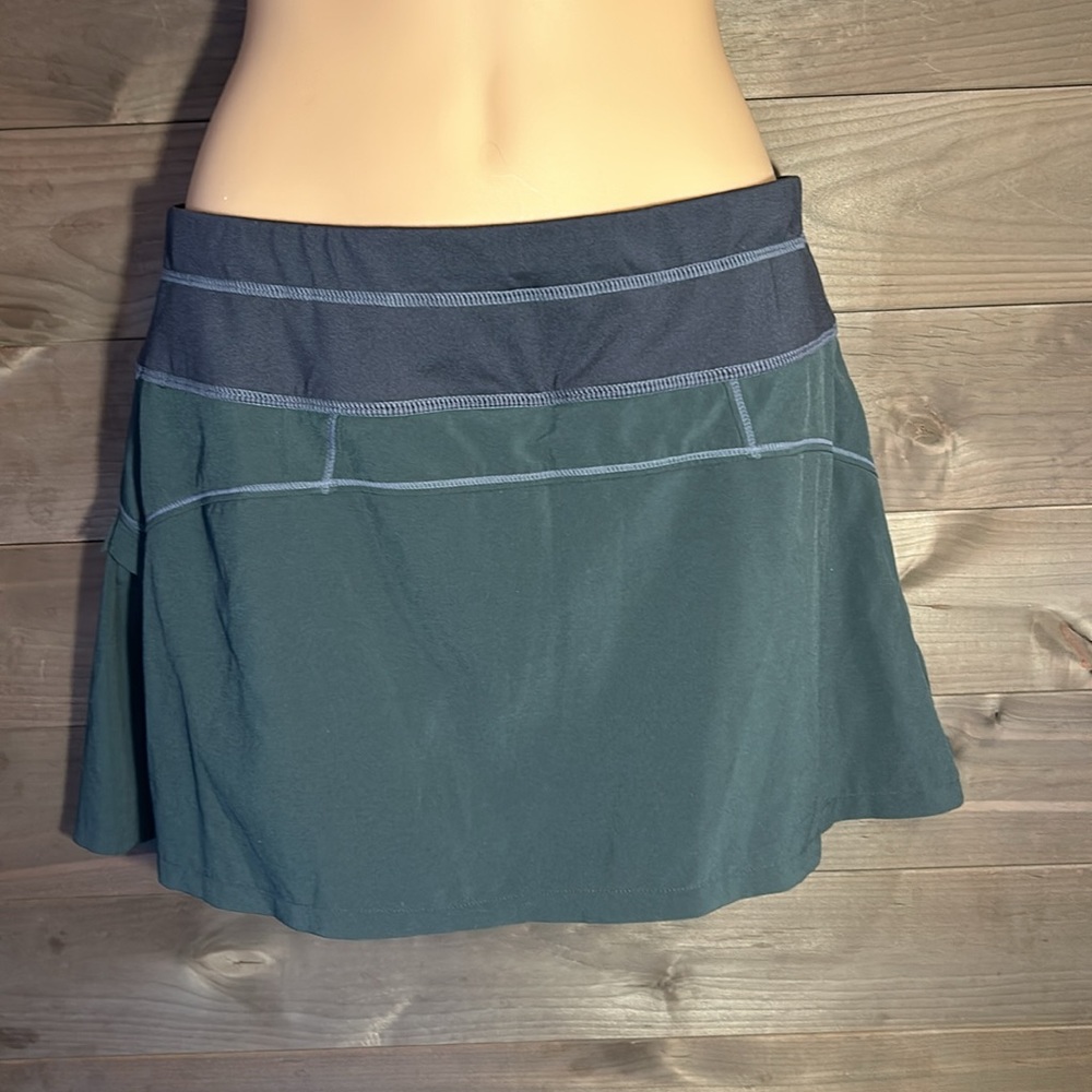 Athleta Runaround Skirt/Skort.